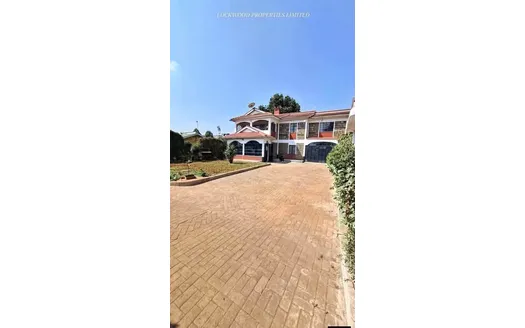 Five bedrooms for Rentals in Rungiri