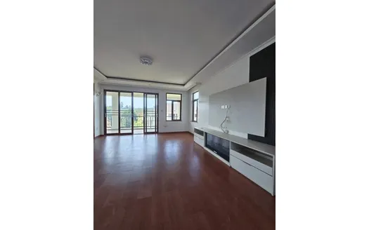 Five bedrooms for Rentals in Kiambu