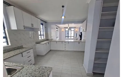 Five bedrooms for Rent in Nairobi
