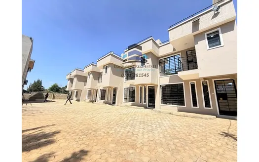 Five bedrooms for Rent in Rungiri
