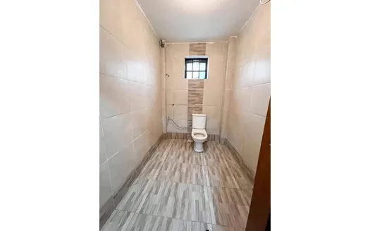 Five bedrooms for Rent in shooters