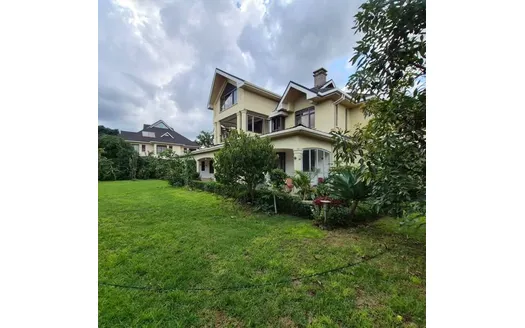 Five bedrooms for Sale in Nairobi