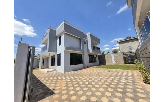Five bedrooms for Sale in Ruiru