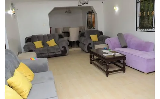 Five bedrooms for Sale in Nairobi