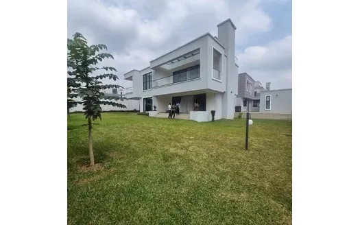 Five bedrooms for Sale in Kiambu