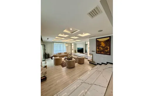 Five bedrooms for Sale in Nairobi