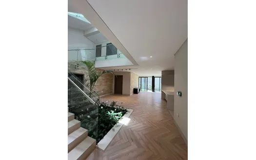 Five bedrooms for Sale in Nairobi