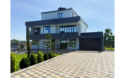 Four bedrooms for Rent in Nakuru