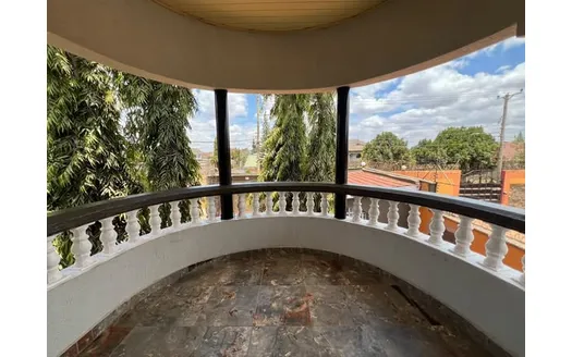 Four bedrooms for Rent in Kenyatta Road