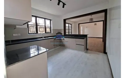Four bedrooms for Rentals in Rungiri