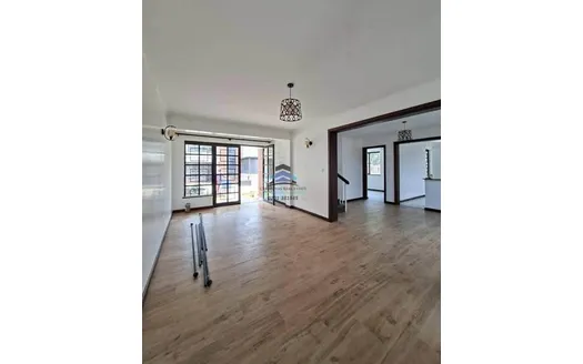 Four bedrooms for Rentals in Rungiri