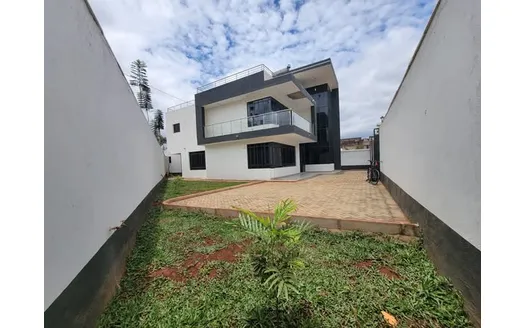 Four bedrooms for Sale in Nairobi