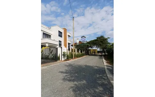 Four bedrooms for Sale in Nairobi