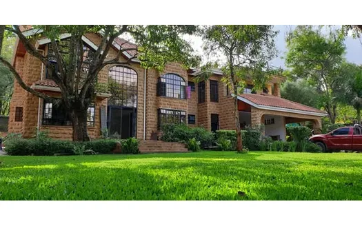 Six bedrooms for Rent in Nairobi