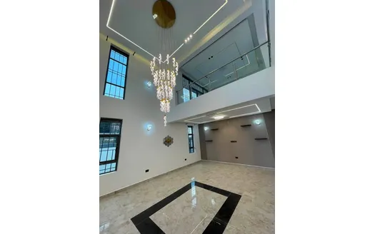 Six bedrooms for Sale in Nairobi