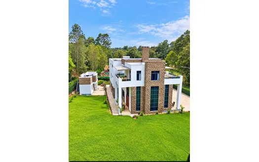 Six bedrooms for Sale in Nairobi