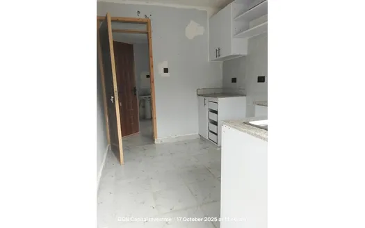 Three bedrooms for Rent in 