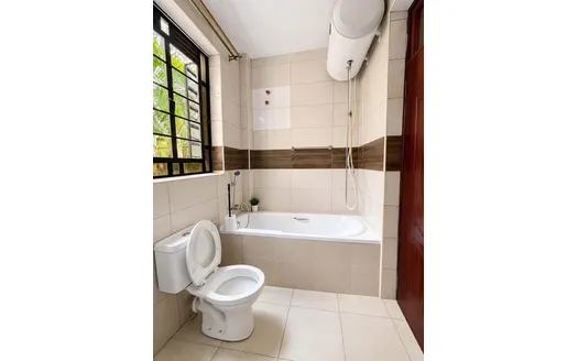 Three bedrooms for Rent in shooters