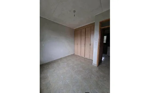 Three bedrooms for Rent in Rungiri