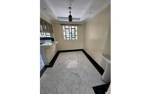 Three bedrooms for Rent in 