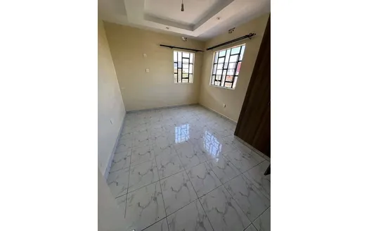 Three bedrooms for Rent in 