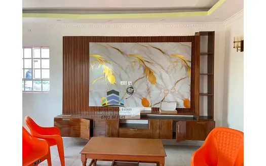 Three bedrooms for Rent in 