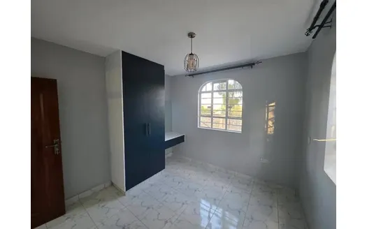 Three bedrooms for Rent in 