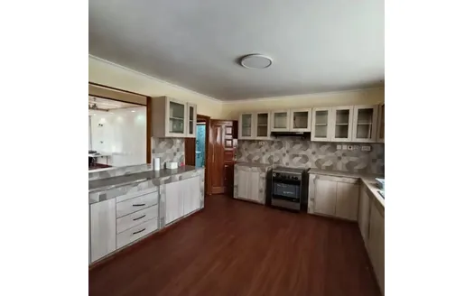 Three bedrooms for Rent in Nairobi